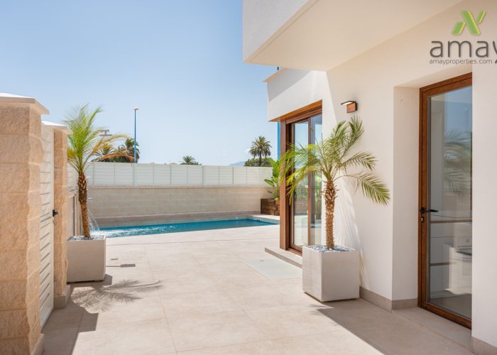 Entrada vivienda de Vera