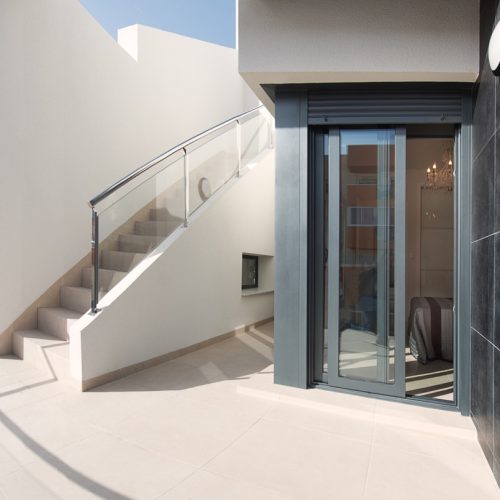 Escalero Royal Park New Manantial