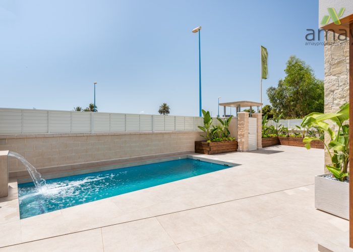 Pisicina vivienda en Vera